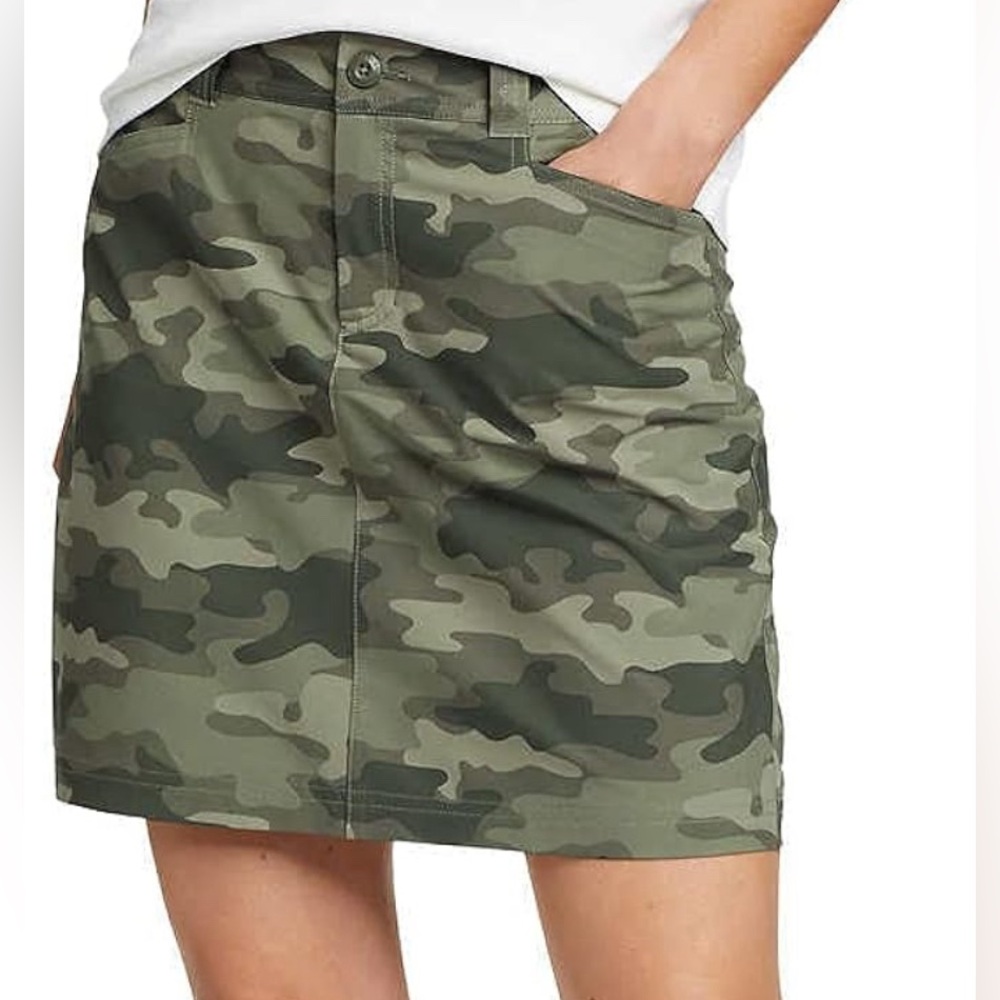 EUC Eddie Bauer Cargo Pocket Skirt in Black - Picture 8 of 8